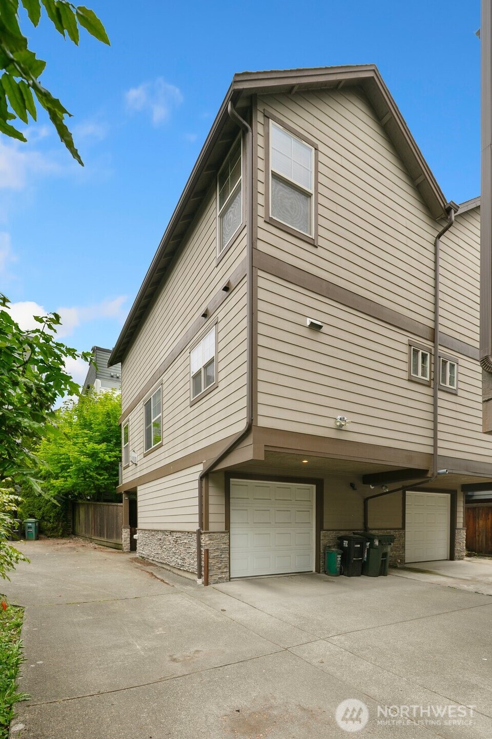 140 21st Avenue E Seattle WA 98112