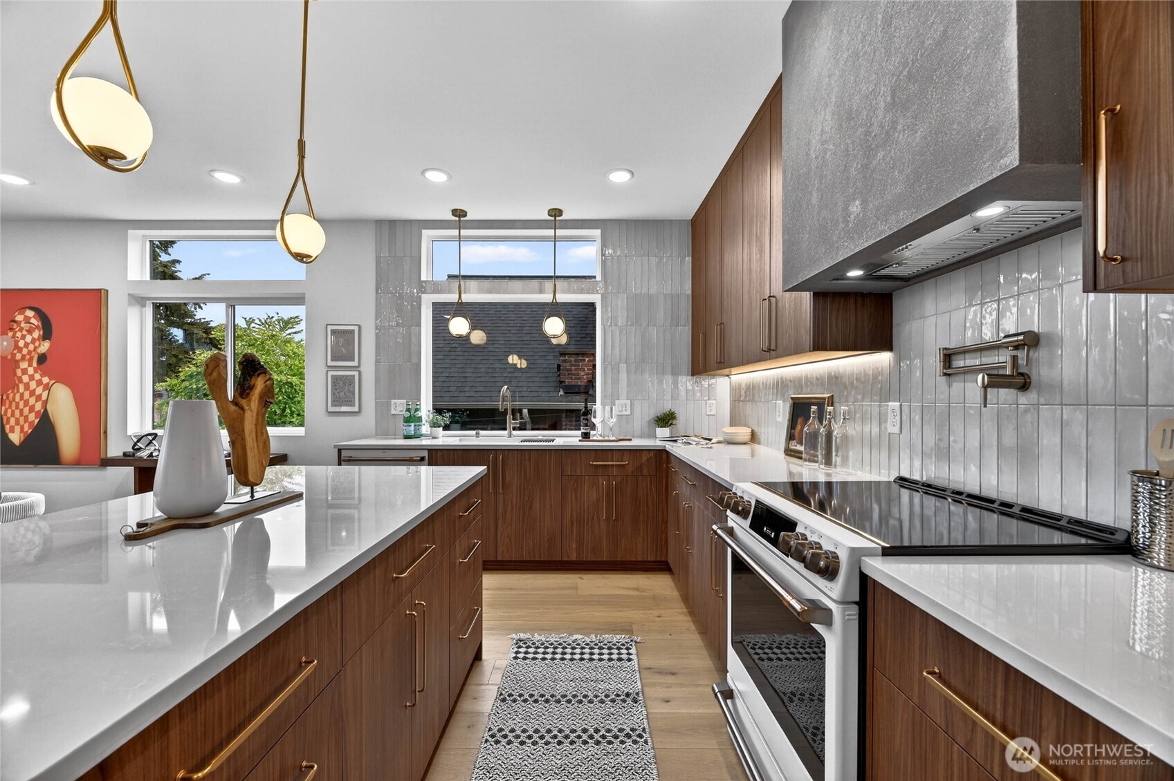 4531 Corliss Avenue N Seattle WA 98103