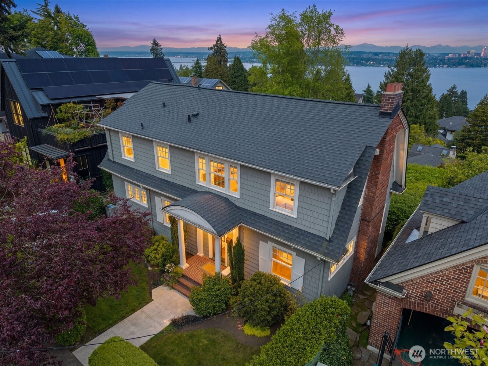 1112 35th Avenue Seattle WA 98122