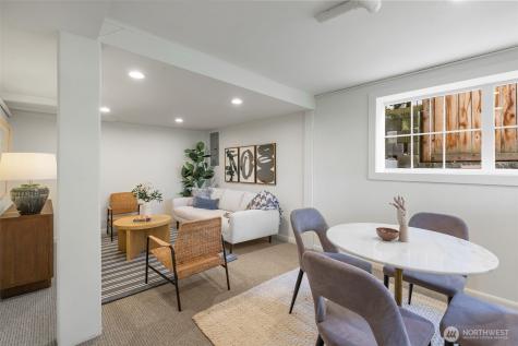 1112 35th Avenue Seattle WA 98122