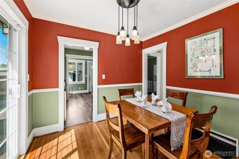 8403 32nd Avenue SW Seattle WA 98126