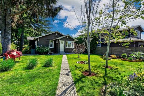 8403 32nd Avenue SW Seattle WA 98126