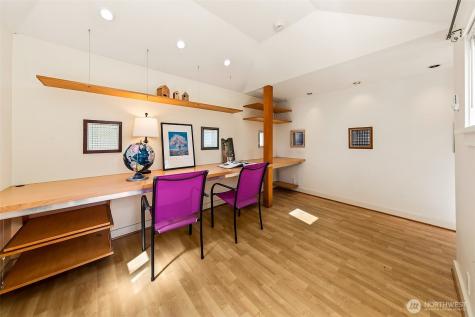 8403 32nd Avenue SW Seattle WA 98126
