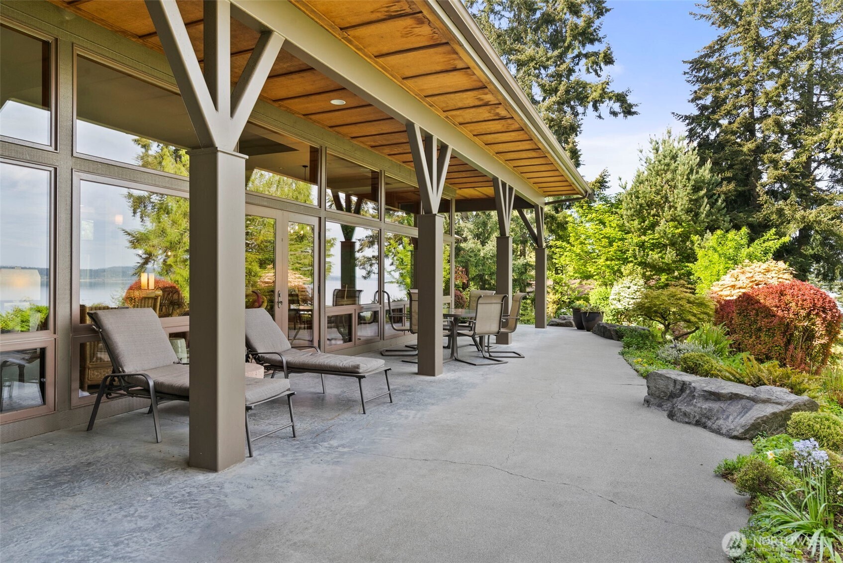 4702 Luhr Road NE Olympia WA 98516