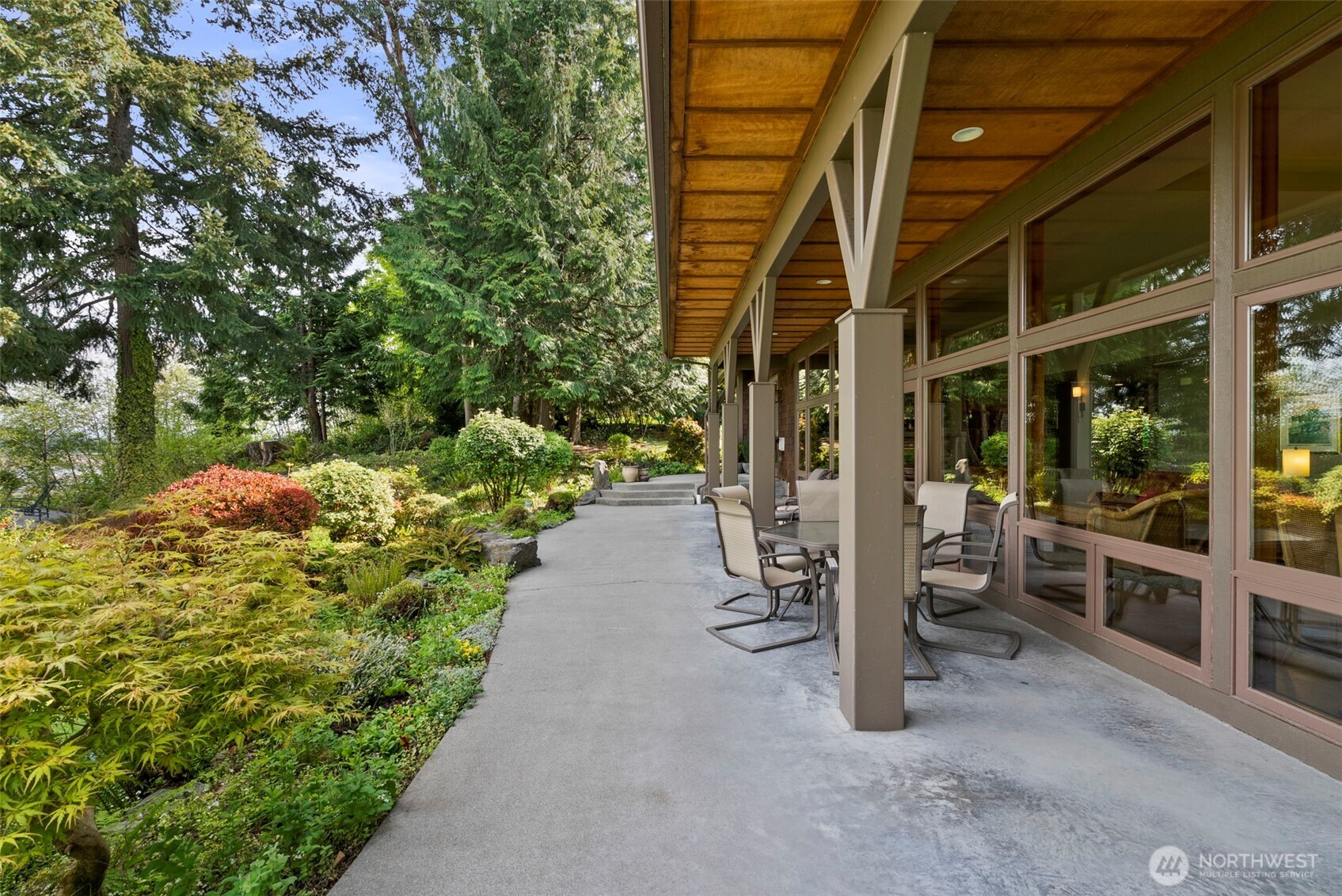 4702 Luhr Road NE Olympia WA 98516