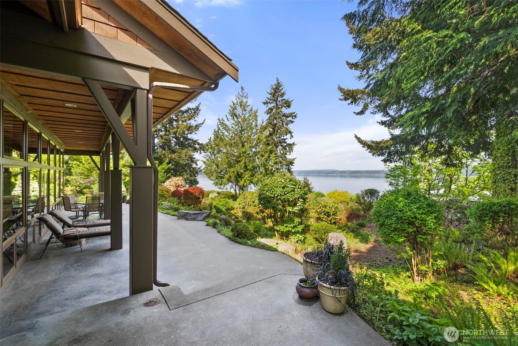 4702 Luhr Road NE Olympia WA 98516