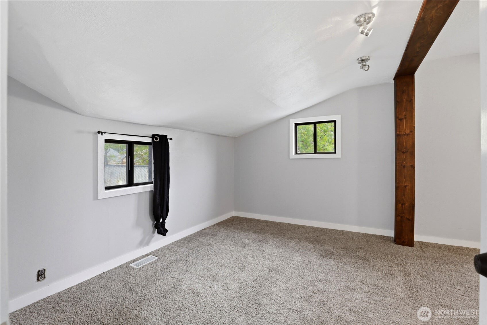 4807 N Howard Street Spokane WA 99205