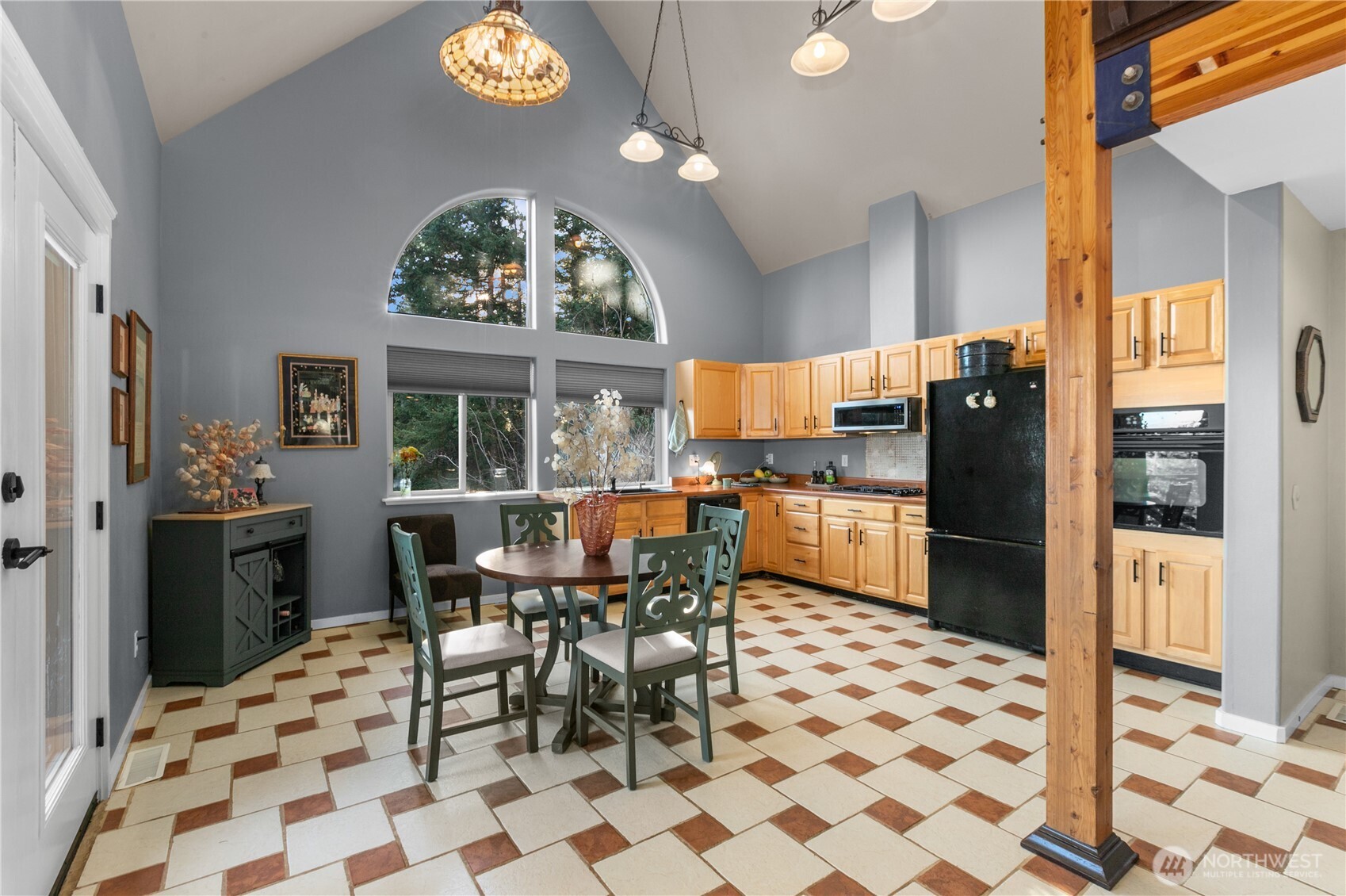 1103 Berry Way Lummi Island WA 98262