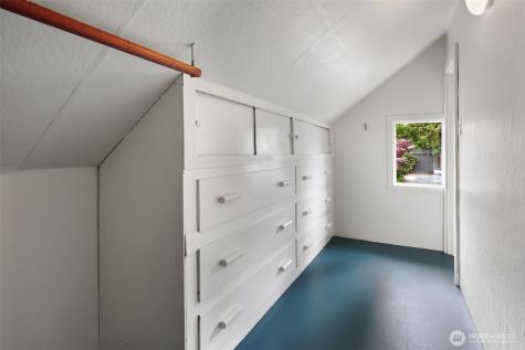 2642 NW 87th Street Seattle WA 98117