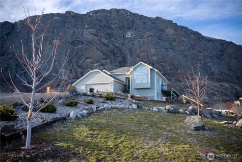 2206 Summit Drive Oroville WA 98844