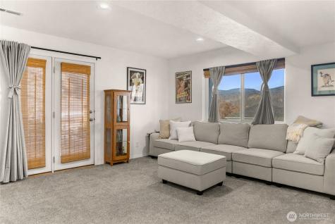 2206 Summit Drive Oroville WA 98844