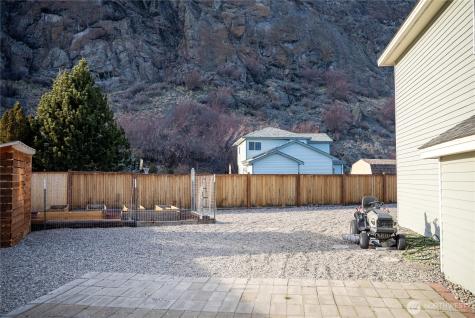 2206 Summit Drive Oroville WA 98844