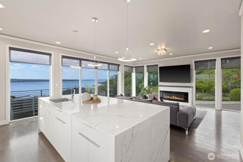 1422 Browns Point Boulevard Tacoma WA 98422