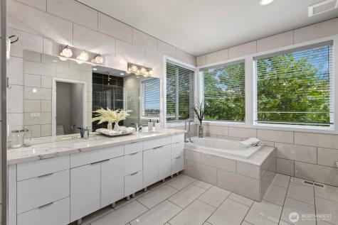 1422 Browns Point Boulevard Tacoma WA 98422