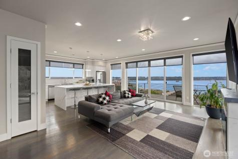 1422 Browns Point Boulevard Tacoma WA 98422