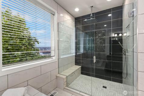 1422 Browns Point Boulevard Tacoma WA 98422