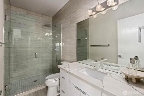 1422 Browns Point Boulevard Tacoma WA 98422