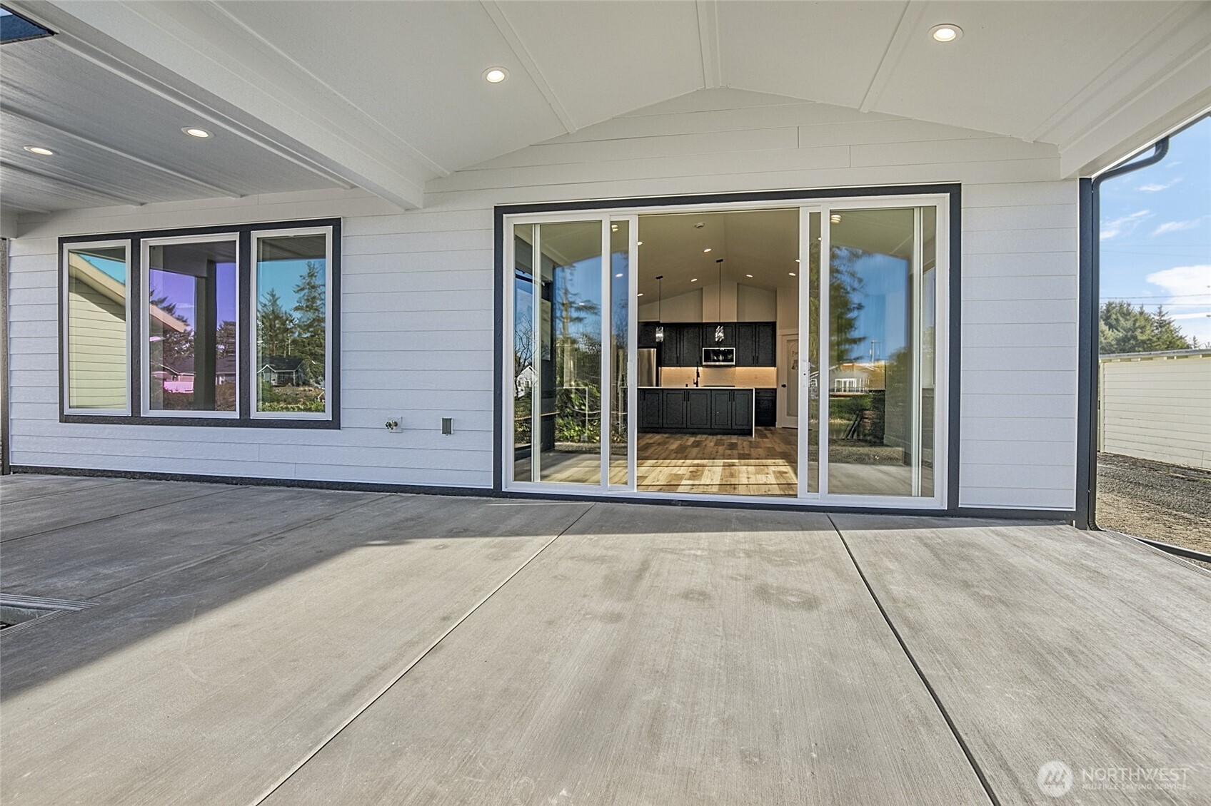 647 Skamokawa Court SE Ocean Shores WA 98569