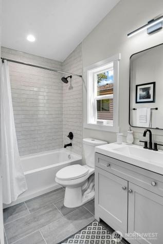 8101 15th Avenue SW Seattle WA 98106