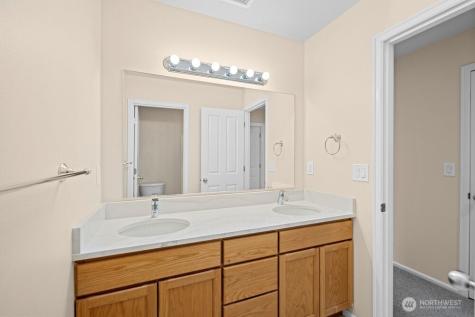 19811 13th Place W Lynnwood WA 98036