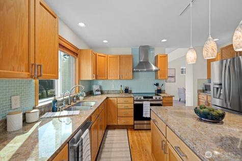 19811 13th Place W Lynnwood WA 98036