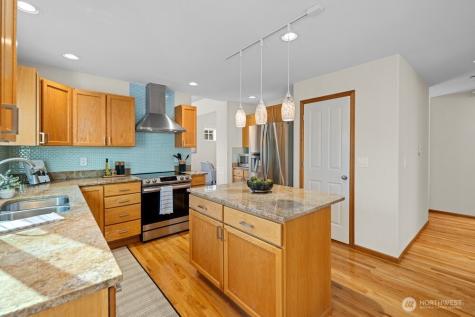 19811 13th Place W Lynnwood WA 98036