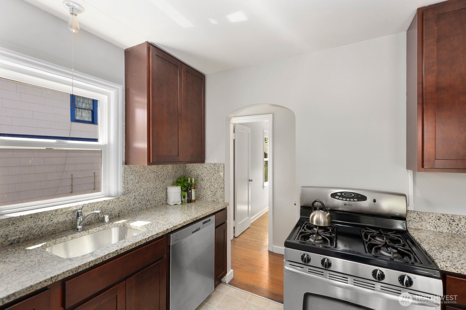8111 10th Avenue S Seattle WA 98108