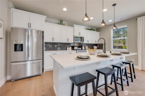 217 156th Place SW Lynnwood WA 98087