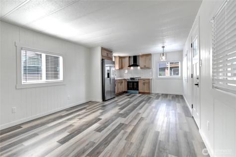18501 52nd Avenue Lynnwood WA 98037