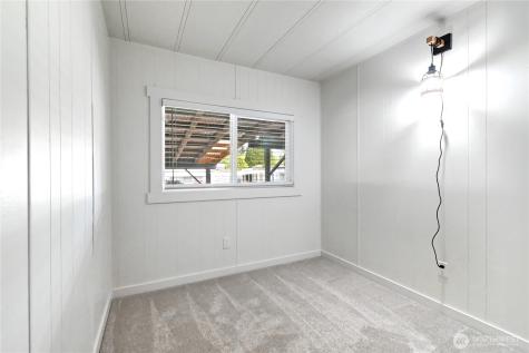 18501 52nd Avenue Lynnwood WA 98037