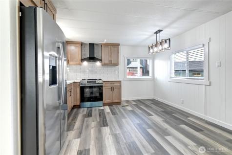 18501 52nd Avenue Lynnwood WA 98037