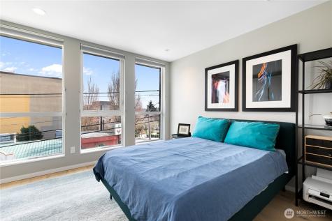 1709 20th Avenue Seattle WA 98122