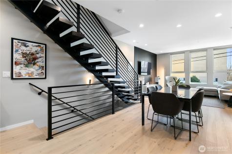 1709 20th Avenue Seattle WA 98122