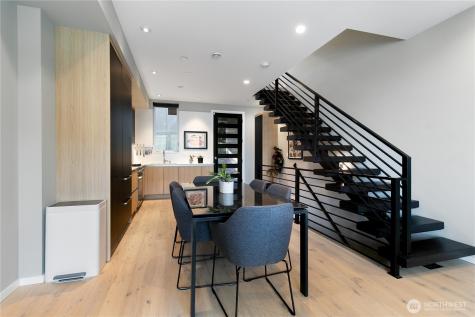 1709 20th Avenue Seattle WA 98122