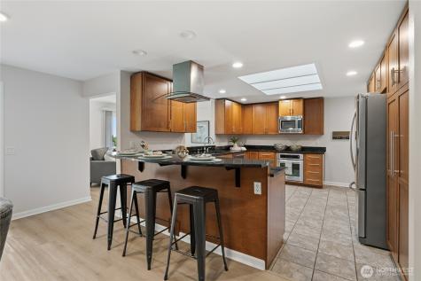 2017 Jones Circle SE Renton WA 98055