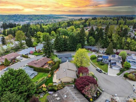 2017 Jones Circle SE Renton WA 98055