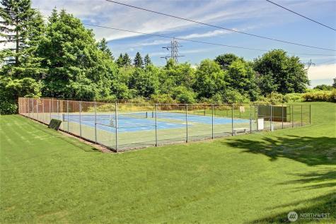 2017 Jones Circle SE Renton WA 98055