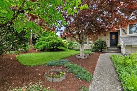 2017 Jones Circle SE Renton WA 98055