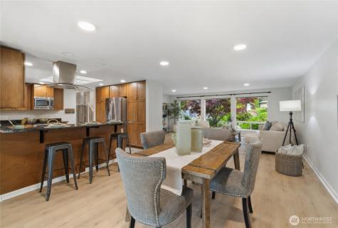 2017 Jones Circle SE Renton WA 98055