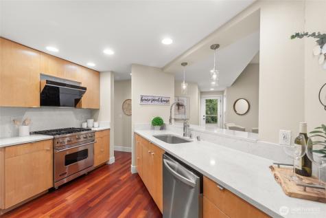520 176th Lane NE Bellevue WA 98008