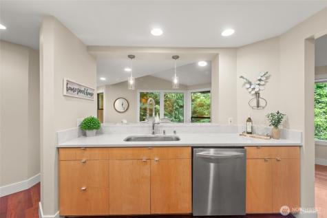 520 176th Lane NE Bellevue WA 98008