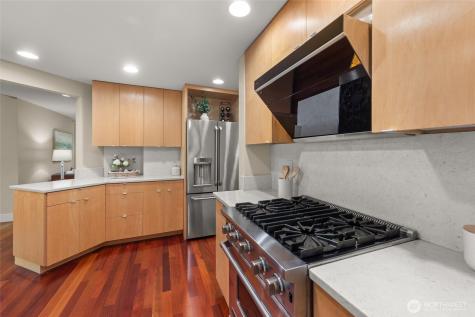 520 176th Lane NE Bellevue WA 98008