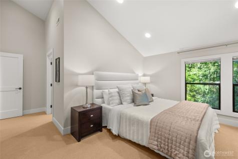 520 176th Lane NE Bellevue WA 98008