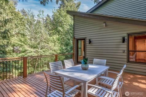 520 176th Lane NE Bellevue WA 98008
