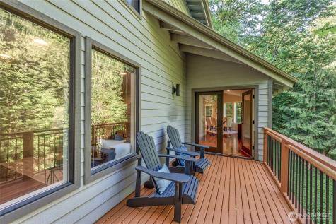 520 176th Lane NE Bellevue WA 98008