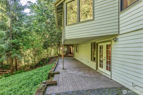520 176th Lane NE Bellevue WA 98008