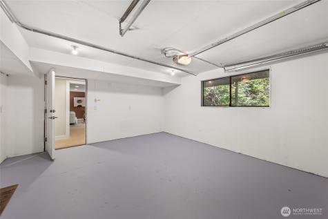 520 176th Lane NE Bellevue WA 98008
