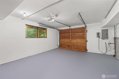 520 176th Lane NE Bellevue WA 98008