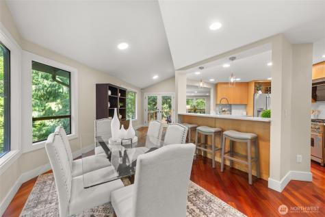 520 176th Lane NE Bellevue WA 98008