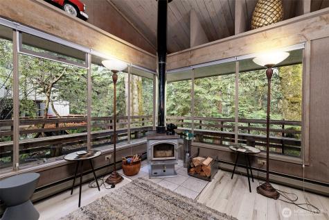 731 E Promontory Road Shelton WA 98584